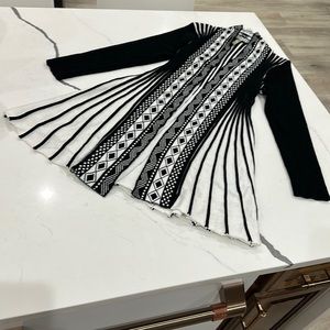 Mono B Open Front Top